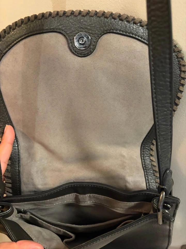 Dark gray crossbody bag with suede-like flap - photo 3