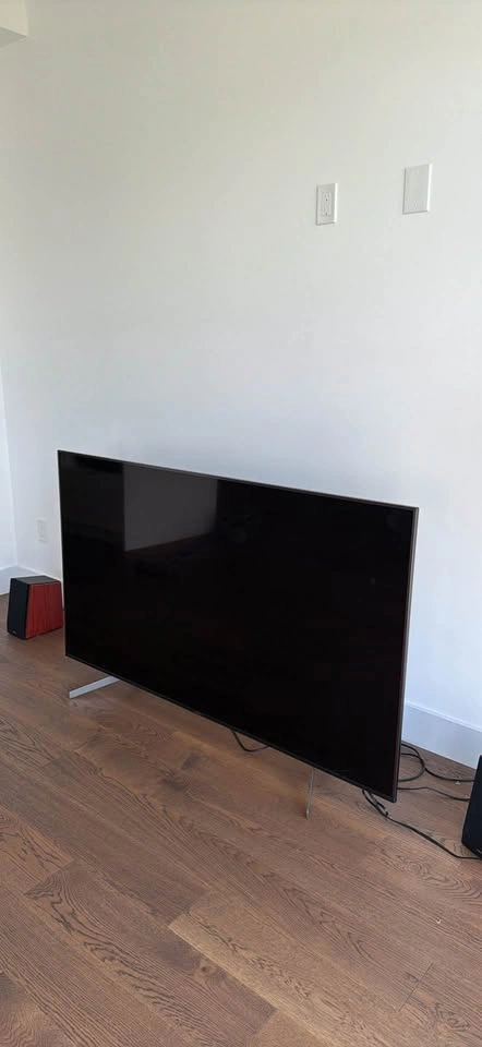 Sony BRAVIA 65" 4K HDR Smart TV (XBR-65X850G) - WITH BOX - photo 2