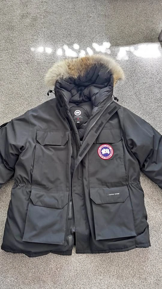 Canada Goose Expedition Parka – Black – Size 2XL