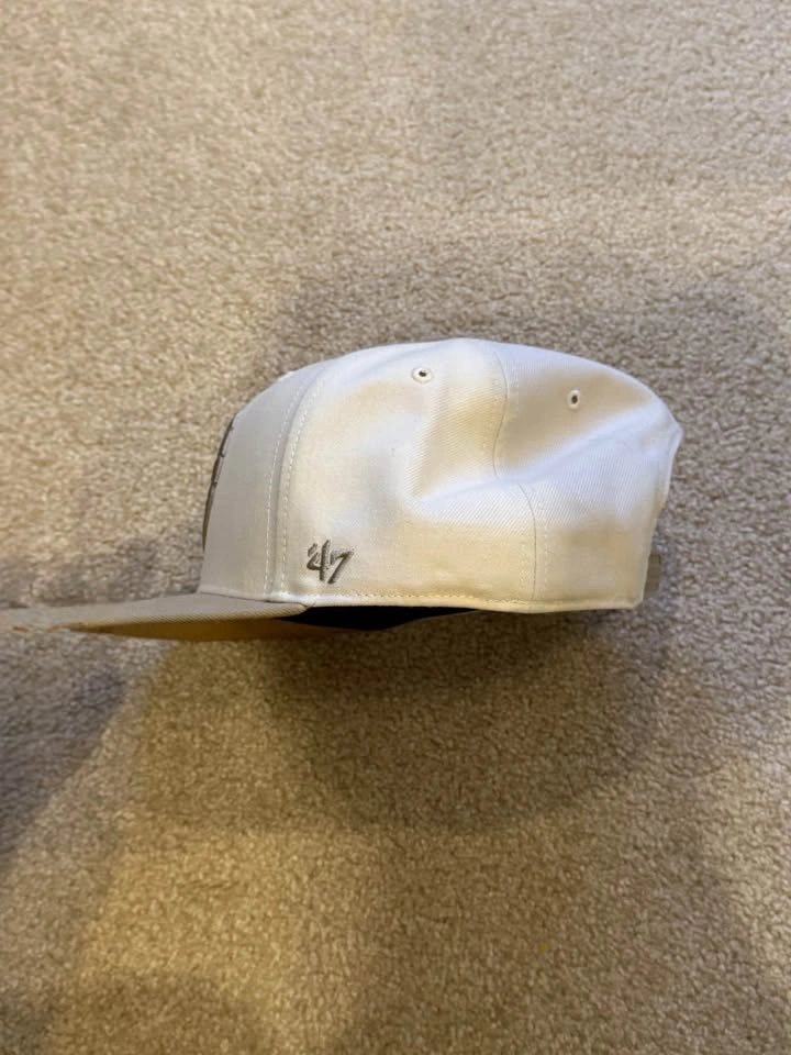 Toronto Raptors '47 Brand Snapback Hat – Cream & Tan - photo 4
