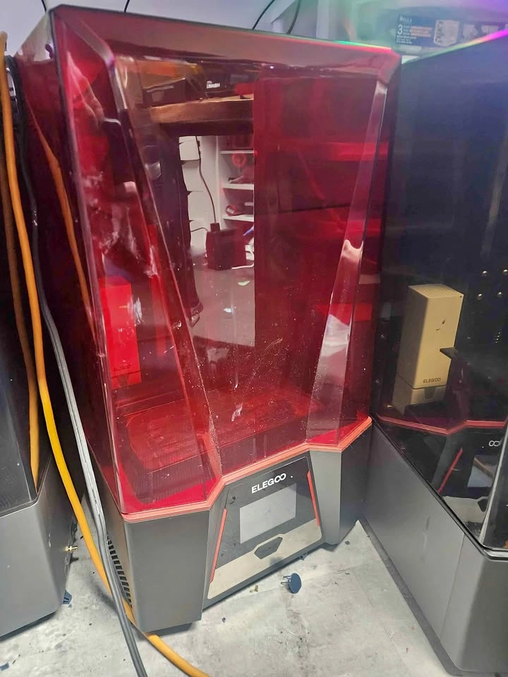 Elegoo saturn 2 3d printer