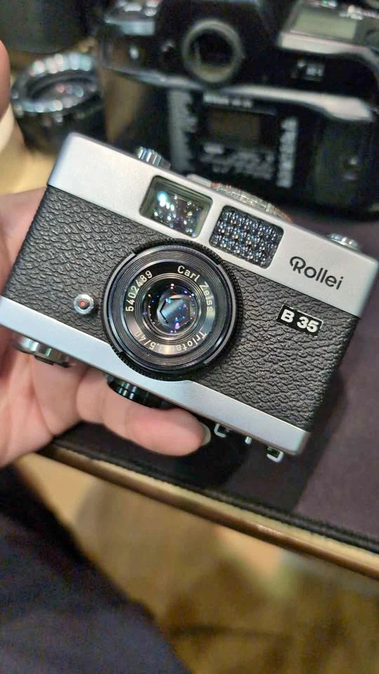 Rollei B 35 camera