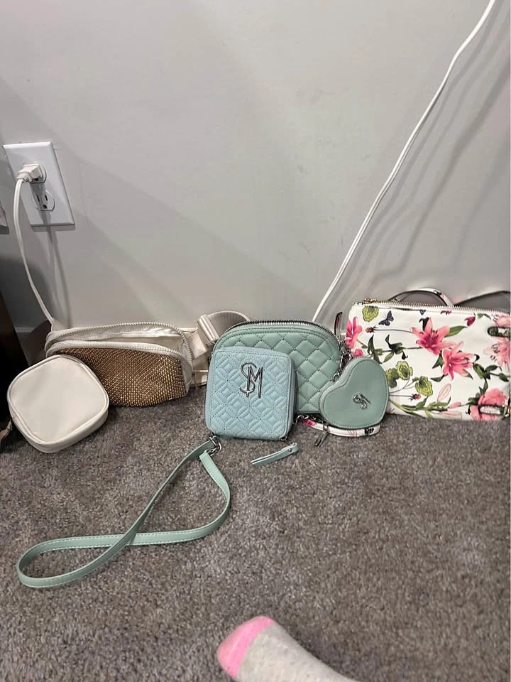 Women’s Purse / Cross body Bags