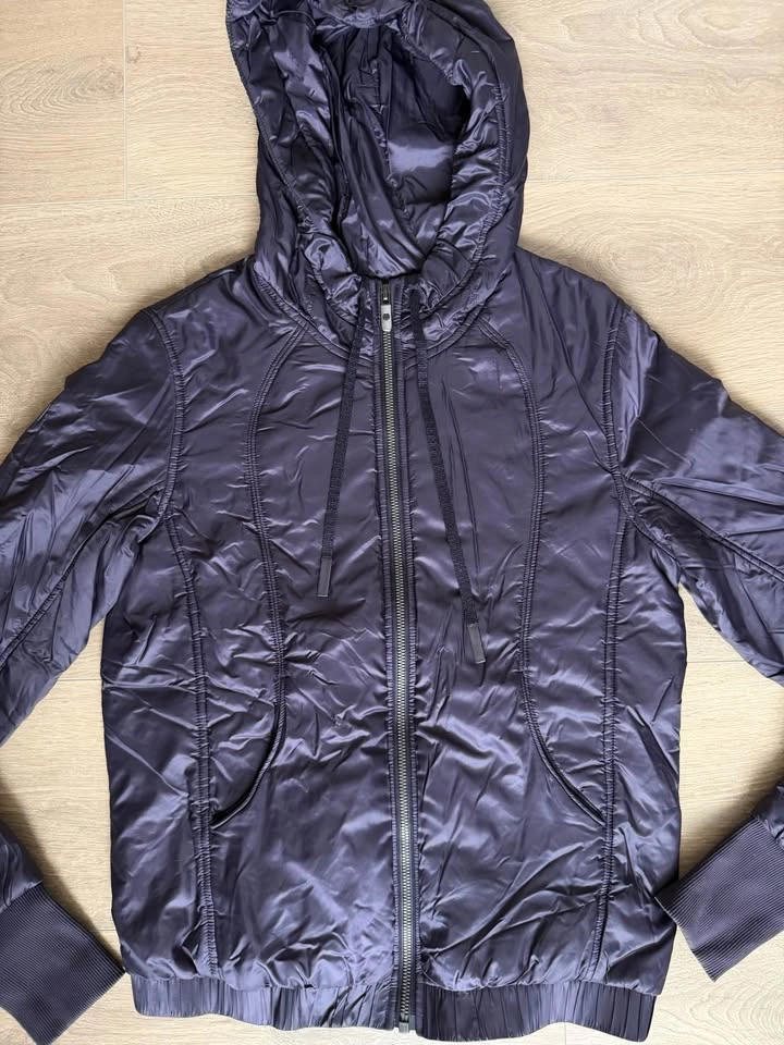 Lululemon Scuba Insulated Hoodie Glyde Jacket - Size 4 - photo 2