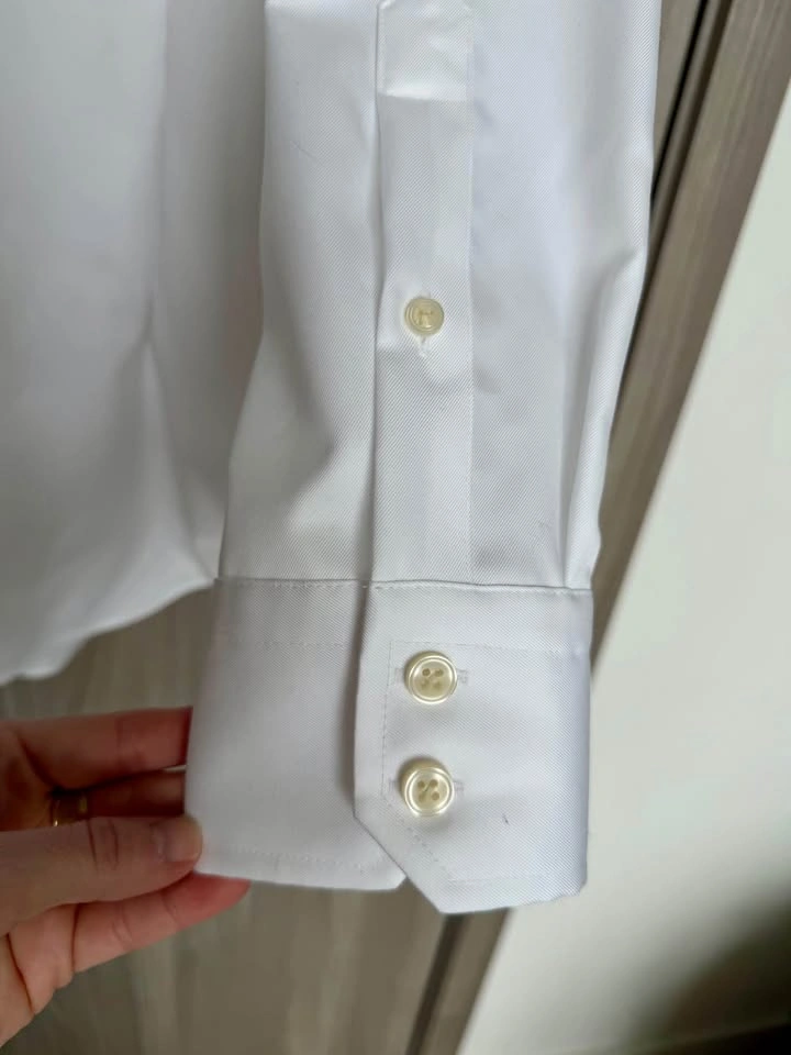 Hawes & Curtis Men’s White Non-Iron Dress Shirt Size 16/36 - photo 3
