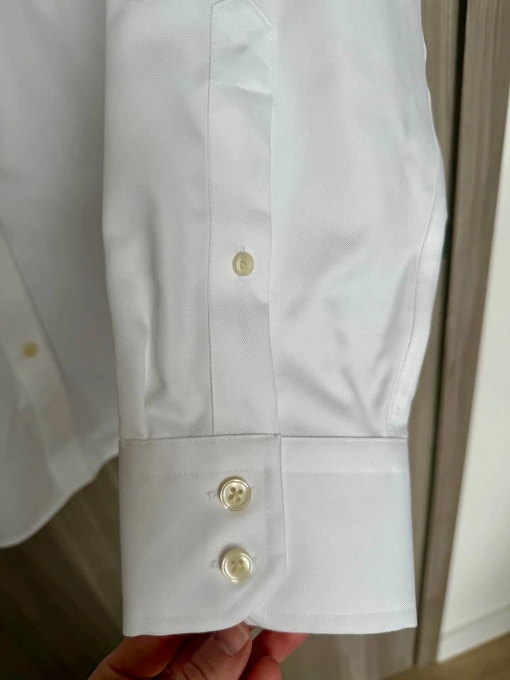Hawes & Curtis Men’s White Non-Iron Dress Shirt - Size 17/37 - photo 3