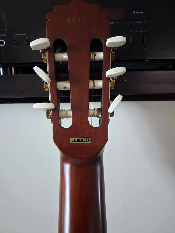 Aria AK100 Classical Guitar - photo 4