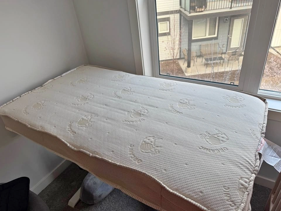 Convertible toddler and infant mattress for sale