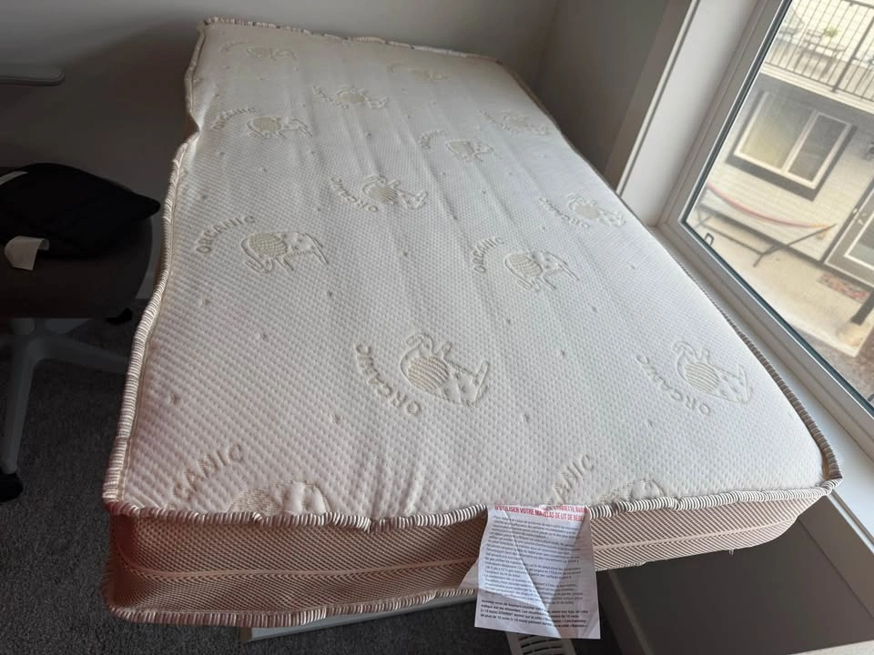 Convertible toddler and infant mattress for sale - photo 3