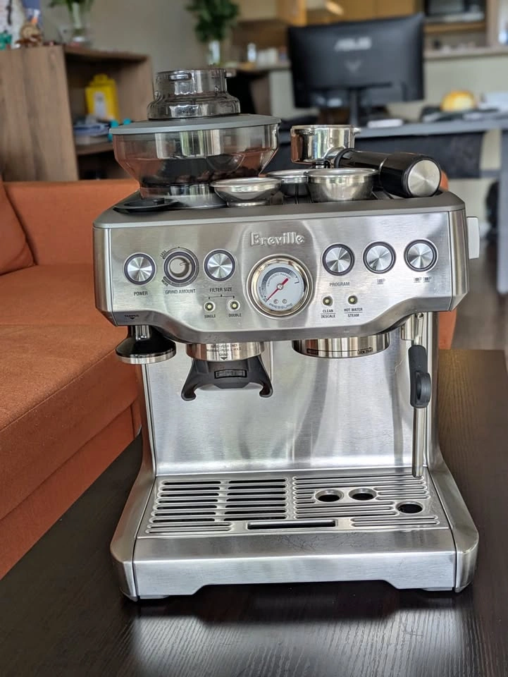 Breville Barista Express Espresso Machine