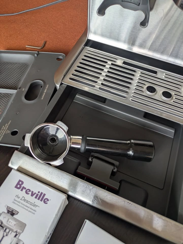 Breville Barista Express Espresso Machine - photo 5