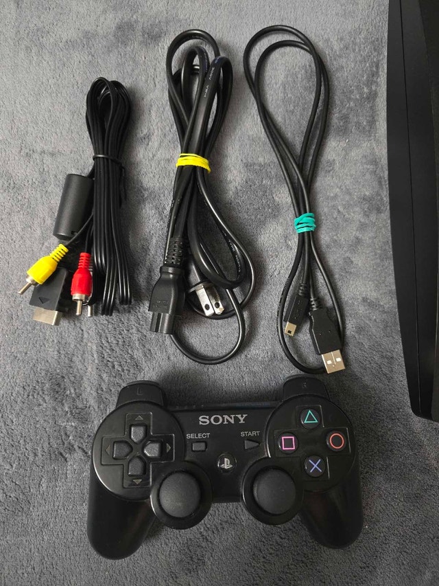PlayStation 3 PS3 Slim Console CECH 3001A - photo 2