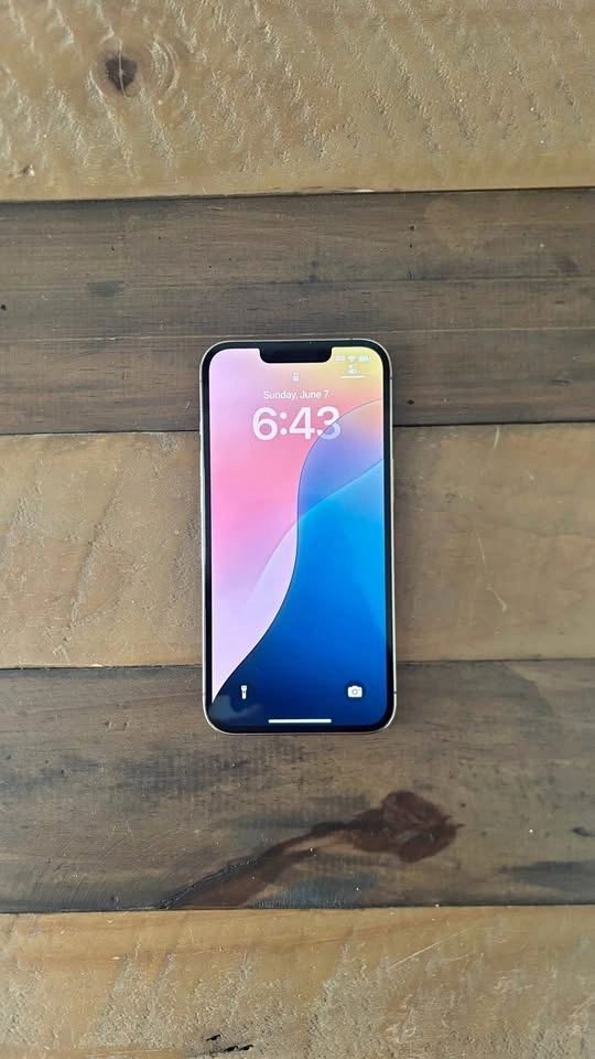 iPhone 13 Pro - Gold