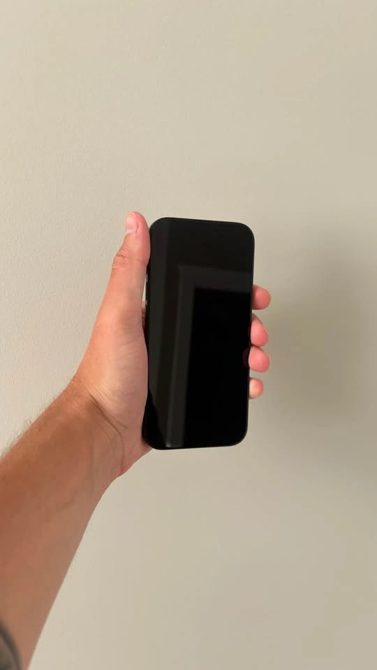 iPhone 15 - 86% battery health - photo 4