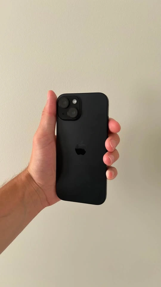 iPhone 15 - 86% battery health - photo 5