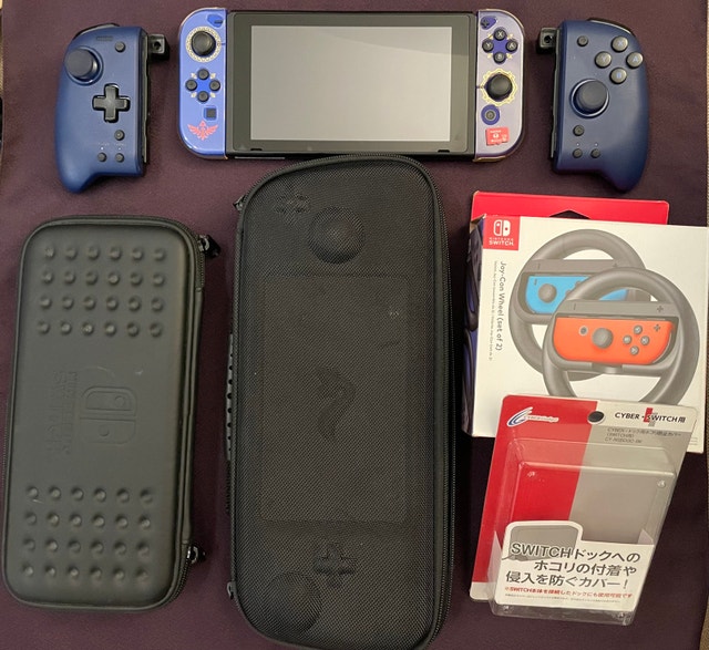 Nintendo Switch V1 unpatched with extras