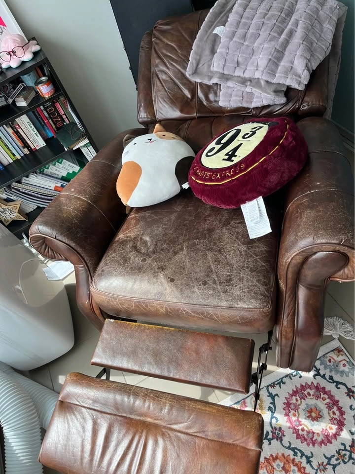 Brown Leather Recliner Chair - photo 2