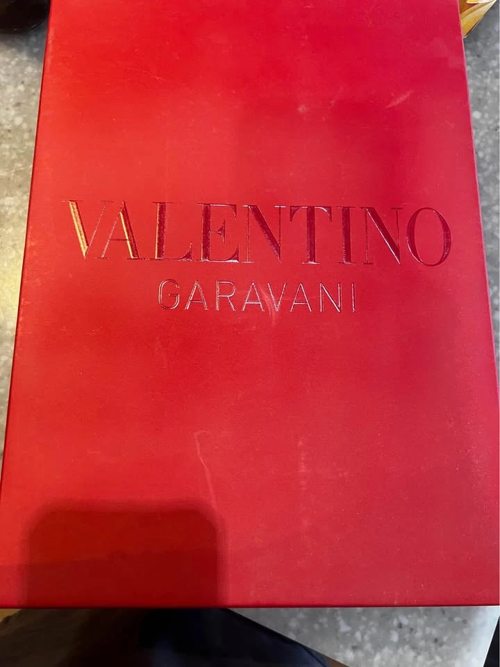 Valentino Garavani Pink Sneakers - photo 2