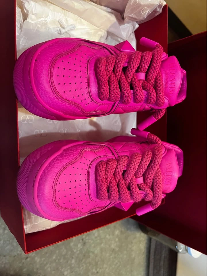 Valentino Garavani Pink Sneakers - photo 4