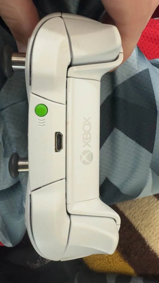 Both wired xbox 1 controller and elite controller - photo 4
