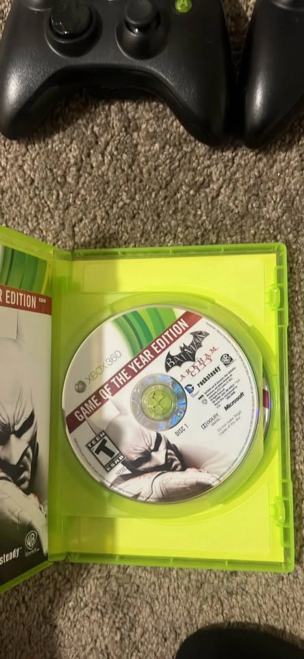 2 Batman Xbox 360 games + 2 Controllers - photo 2