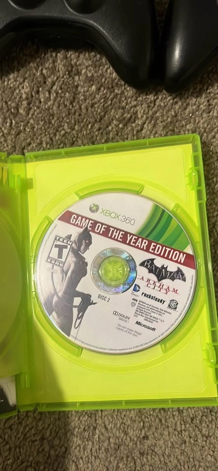 2 Batman Xbox 360 games + 2 Controllers - photo 3