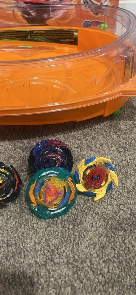 Beyblade Burst Quaddrive Cosmic Vector battle set + Additional b - photo 4