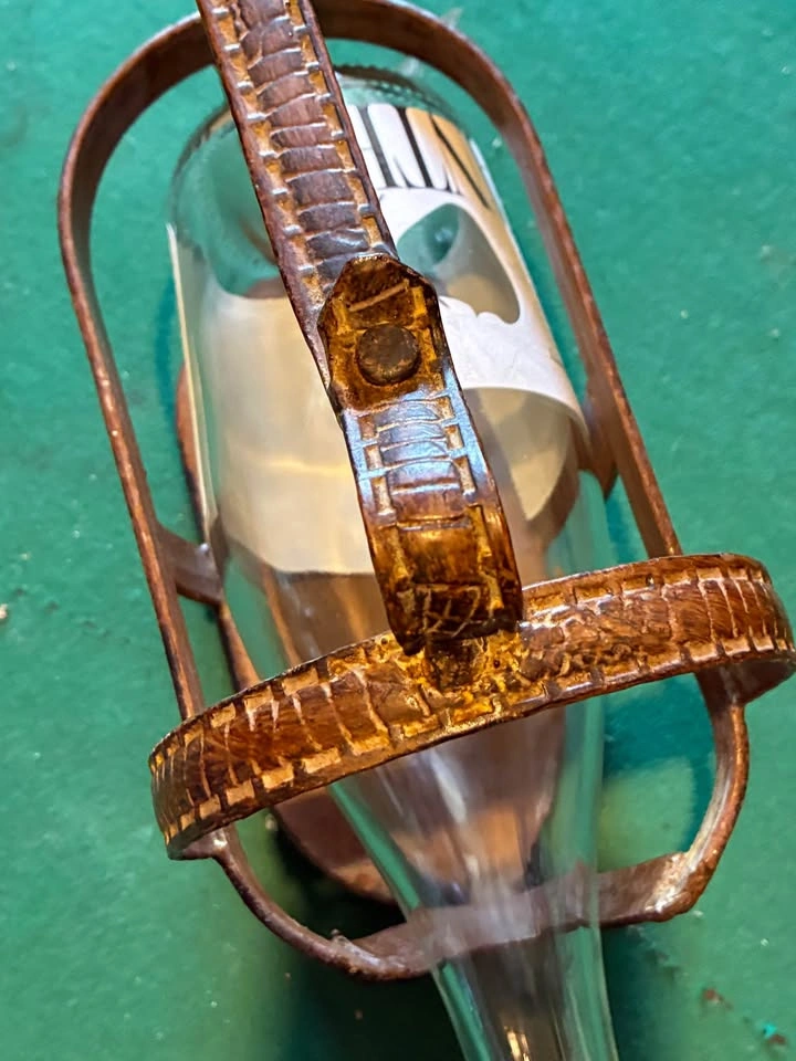 Vintage Metal Wine Holder - photo 5