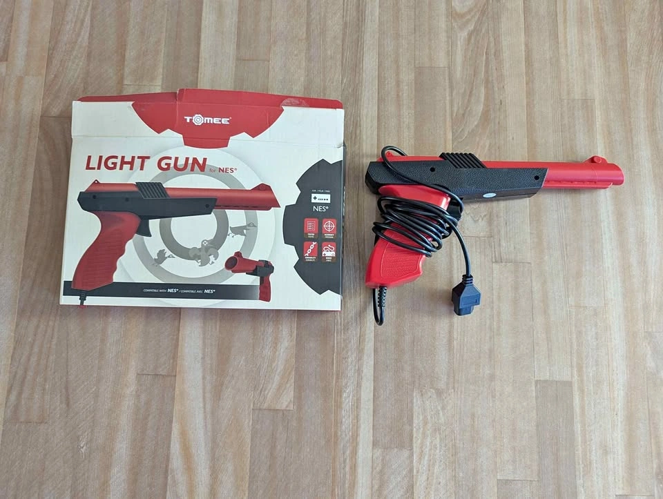 Nintendo NES Light Gun