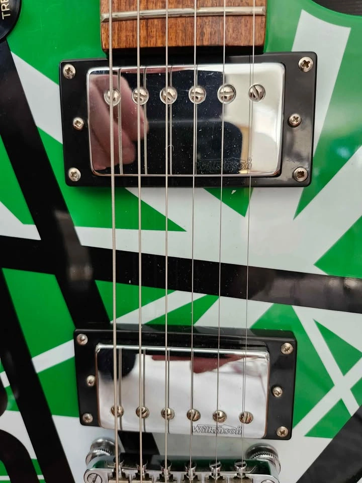Epiphone promotional Les Paul guitar - photo 3