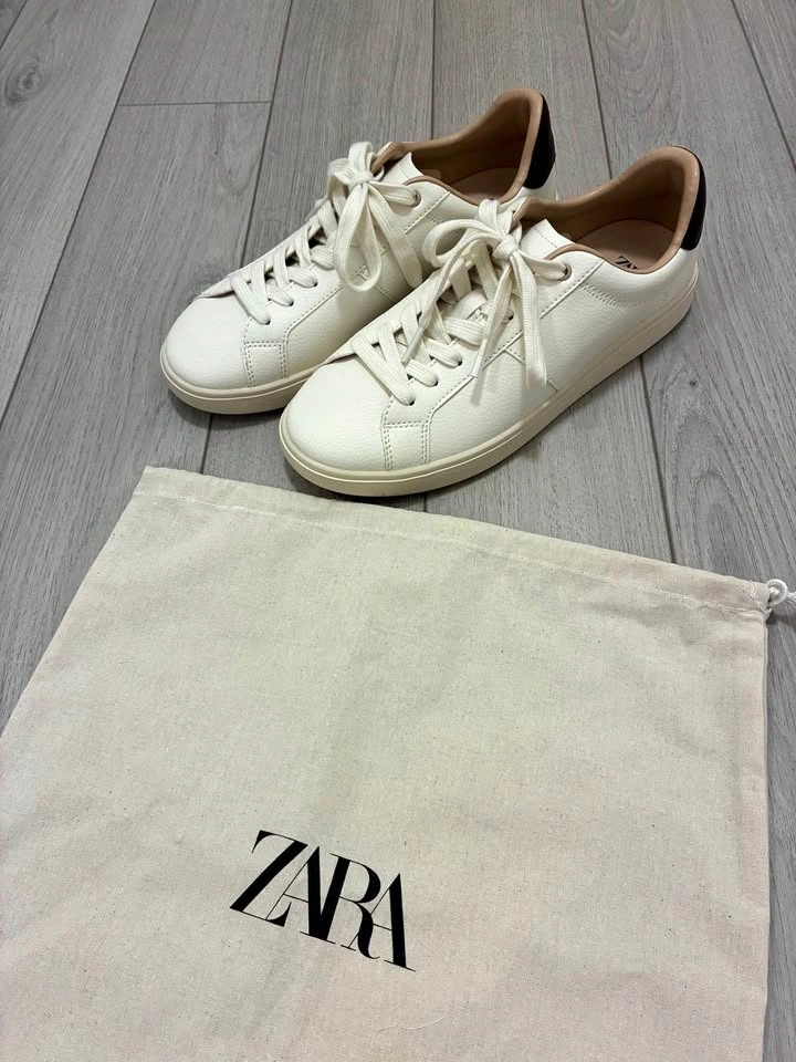 Zara Women’s white Sneaker size 39