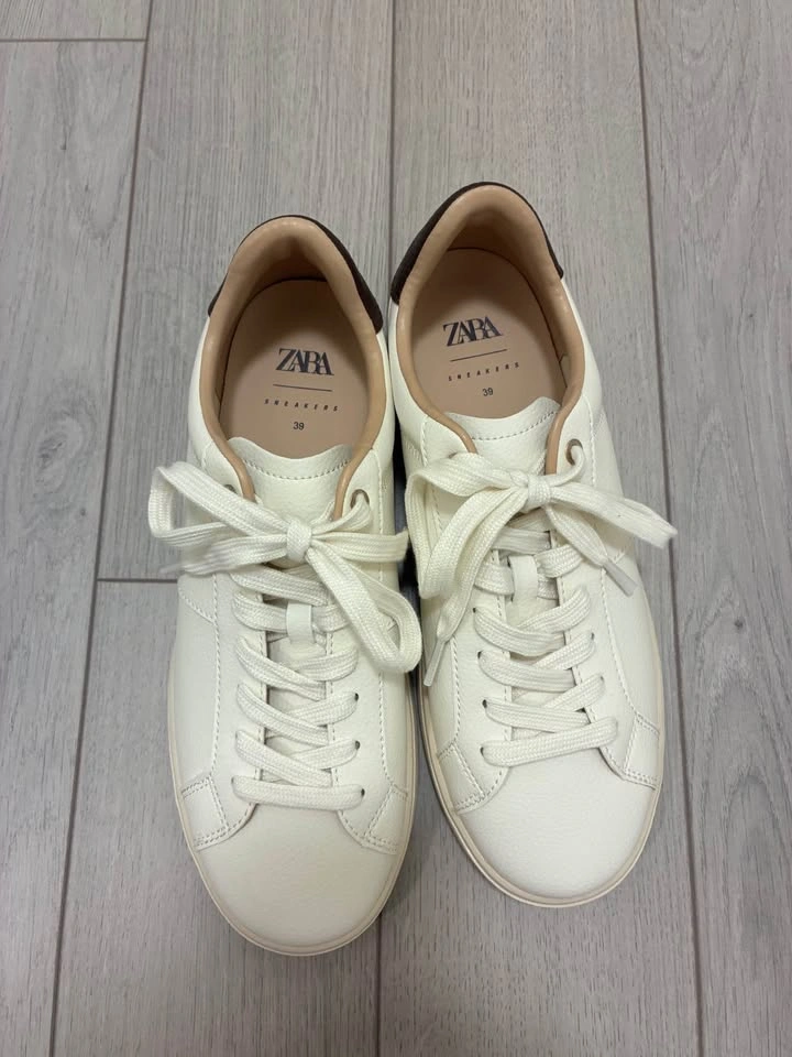 Zara Women’s white Sneaker size 39 - photo 2