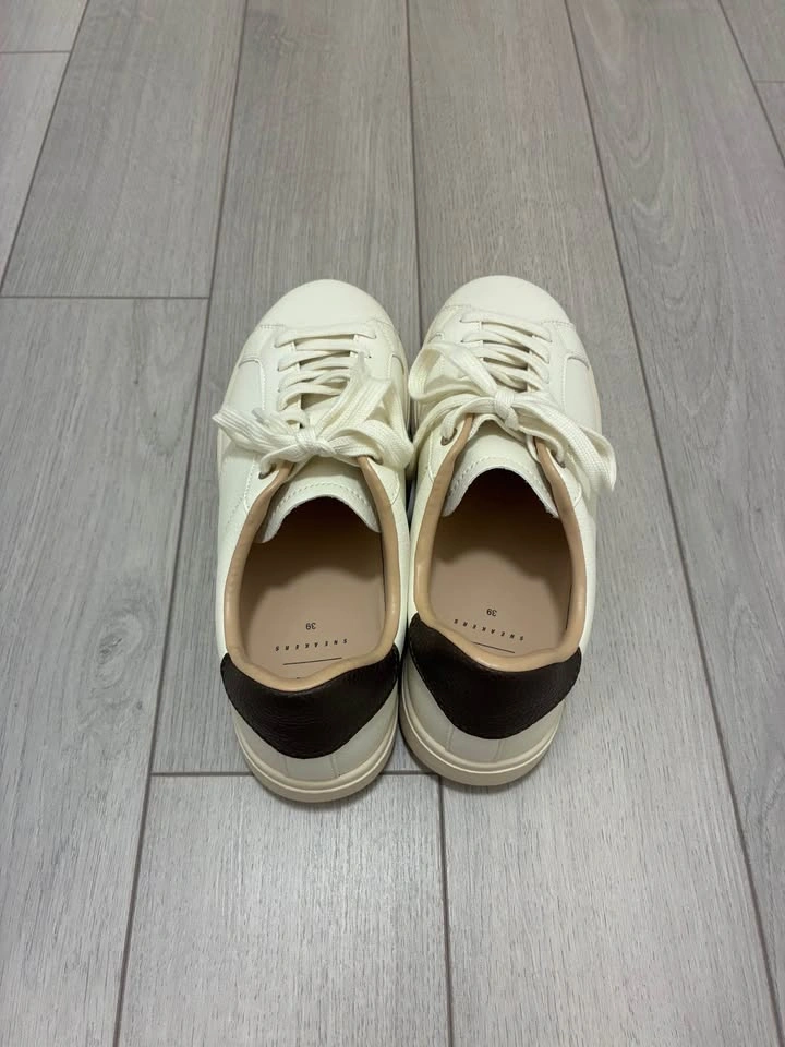 Zara Women’s white Sneaker size 39 - photo 3