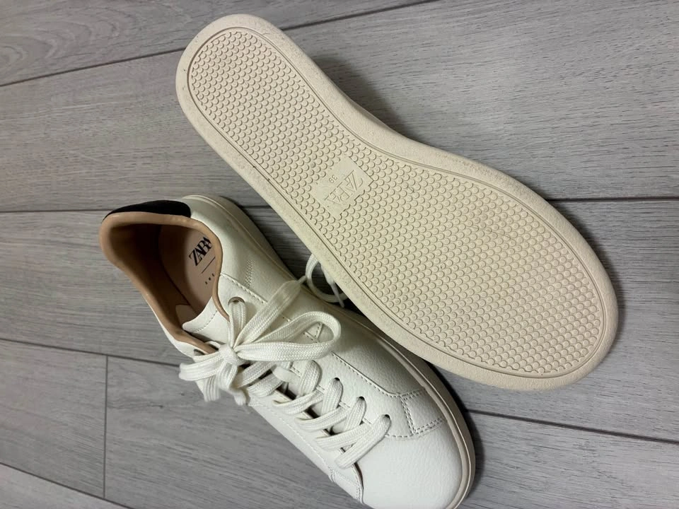 Zara Women’s white Sneaker size 39 - photo 5