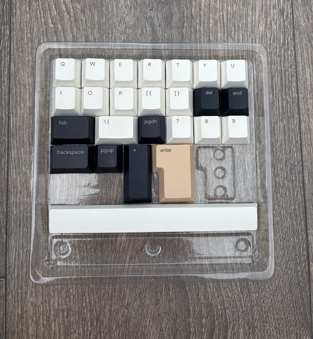 Osume Tsukimi Keycaps - photo 2