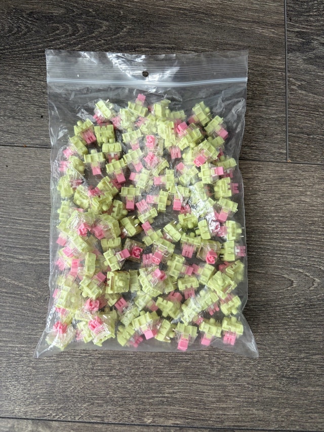 TTC Gold Pink Switches (100 pcs)
