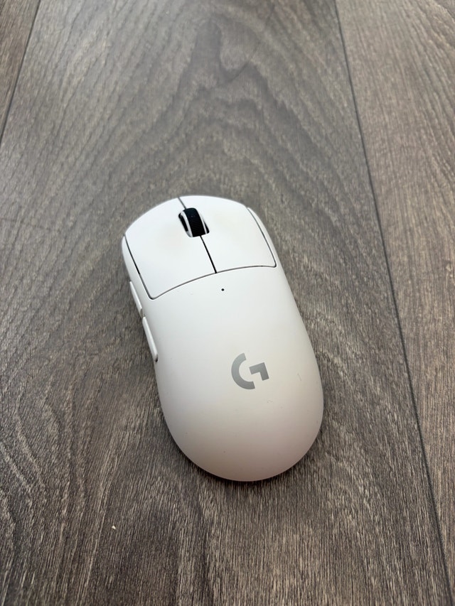 Logitech G Pro X Superlight gaming mouse - photo 2