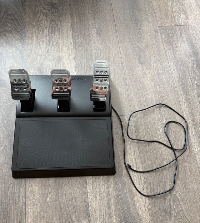 Thrustmaster TMX Pro Wheel & T3PA Pedals - photo 4