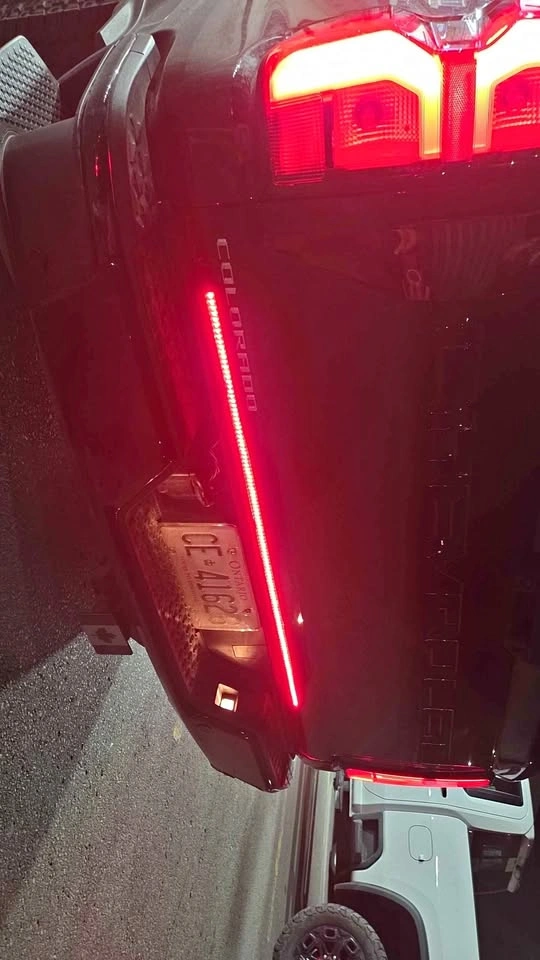 Universal LED Tailgate Light Bar 2022 and lower