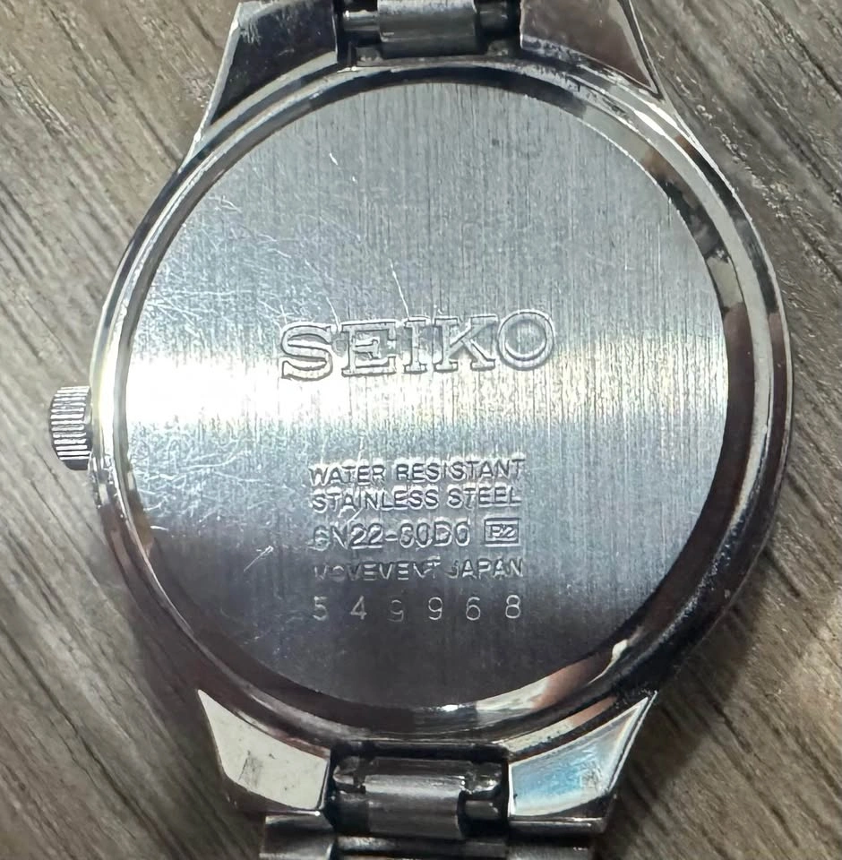 Seiko women’s stainless steel watch with crystal bezel - photo 5