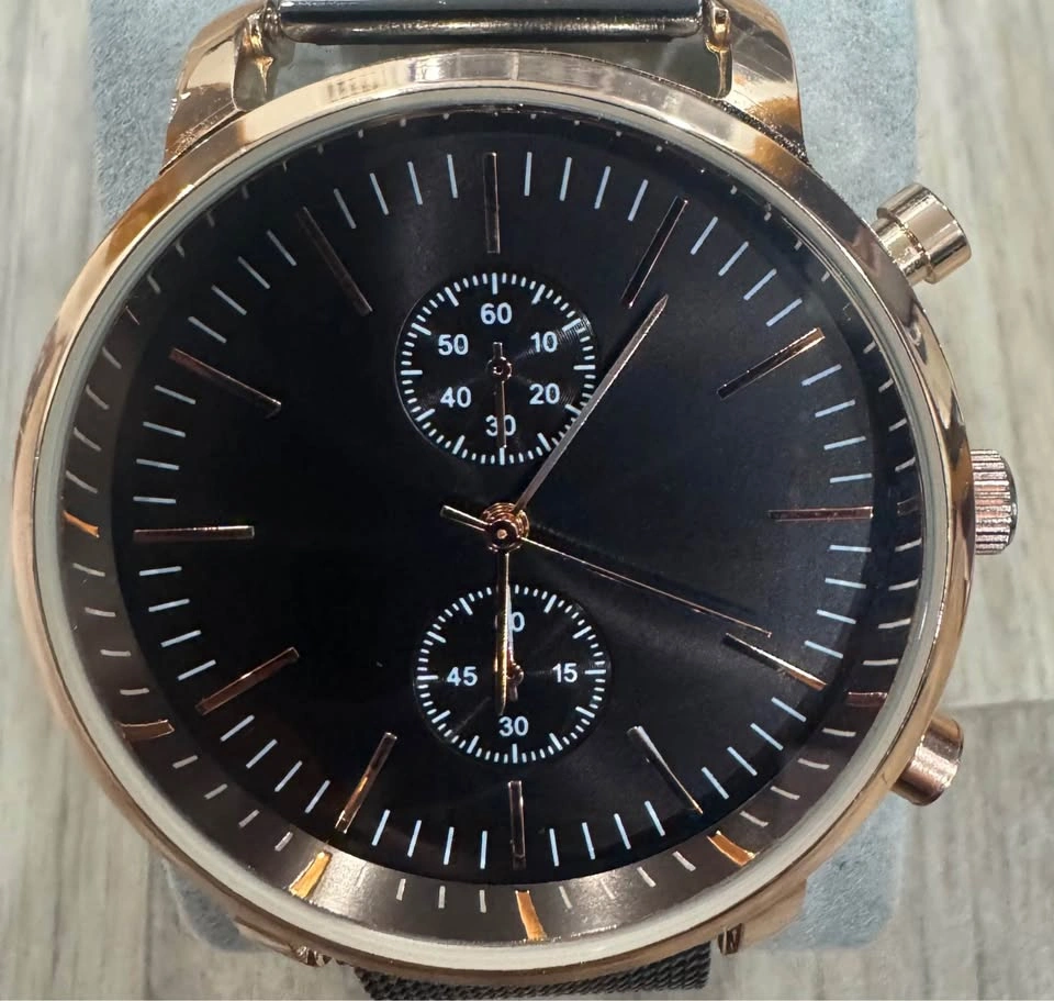Men’s Minimalist Black Dial Watch Rose Gold Case Mesh Band - photo 2