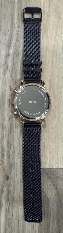 Men’s Minimalist Black Dial Watch Rose Gold Case Mesh Band - photo 4