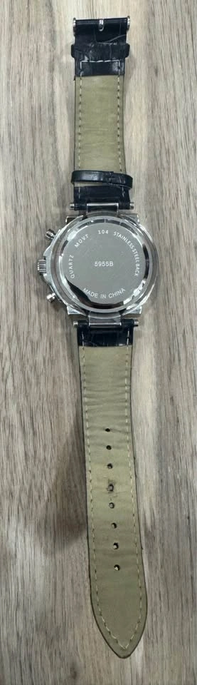 Men’s Chronograph Style Watch Black Gold Leather Strap Quartz - photo 4