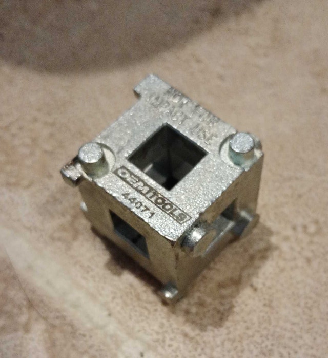 brake piston tool