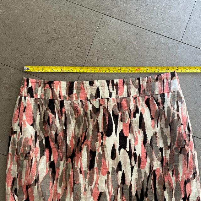Gorgeous Ann Taylor textured cotton pencil skirt -Size 8 - photo 4