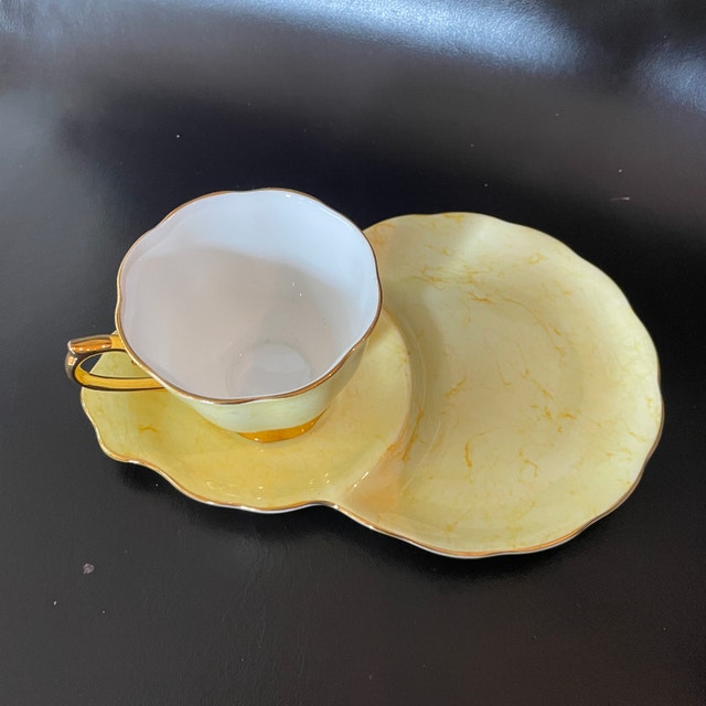 Vintage 50s Royal Albert Gossamer Gold Trim Tea Cup/Snack Plate - photo 2