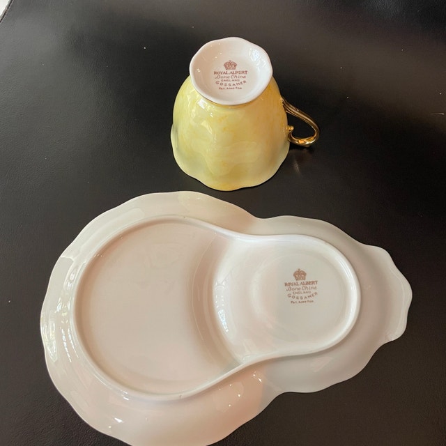 Vintage 50s Royal Albert Gossamer Gold Trim Tea Cup/Snack Plate - photo 3