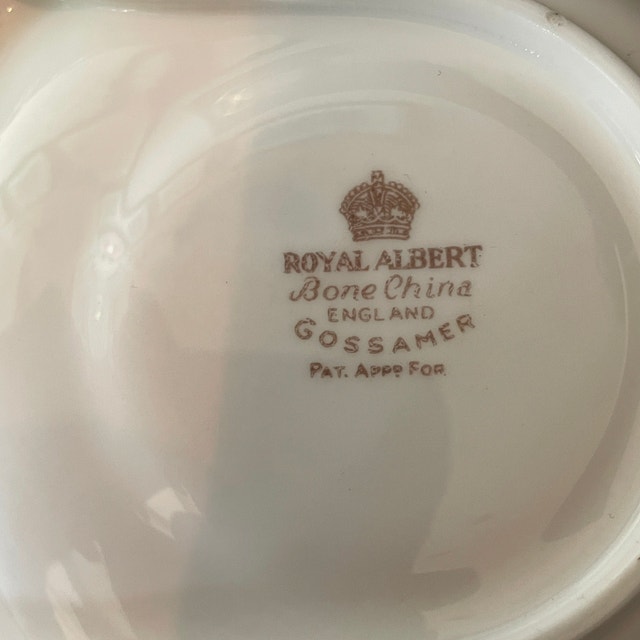 Vintage 50s Royal Albert Gossamer Gold Trim Tea Cup/Snack Plate - photo 4