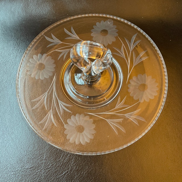 Depression Etched Glass Sandwich Cookie Tray with Center Handle - photo 2