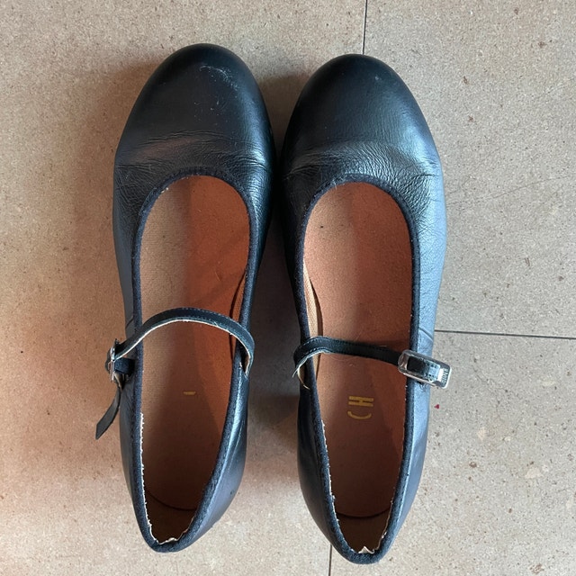 Bloch Black leather Mary Jane tap shoes with ankle strap-Size 8 - photo 2